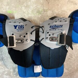 Schutt Y Flex 4.2 Tackle Football Pads.